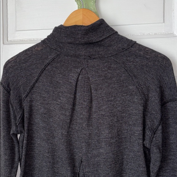 WE THE FREE BY FREE PEOPLE SPLIT BACK LONG SLEEVE TURTLENECK TUNIC TOP - Picture 5 of 8